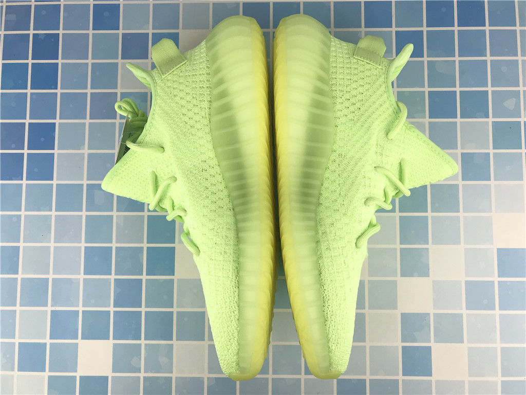 Yeezy Boost 350 V2 GID Glow - EG5293